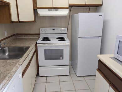 267 Camden L, West Palm Beach, FL 33417 - photo 4