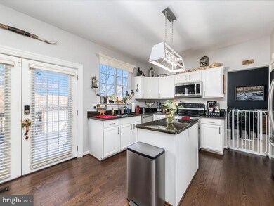 17023 Cass Brook Ln, Woodbridge, VA 22191 - photo 4