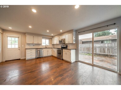 306 Christopher Ct, Molalla, OR 97038 - photo 7