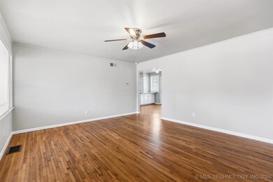 520 W Toledo St, Broken Arrow, OK 74012 - photo 2