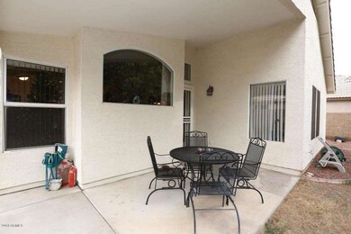 Covered Patio (2)