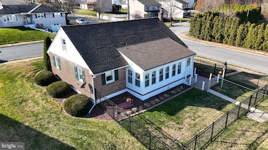 643 W 3rd St, Birdsboro, PA 19508 - photo 4