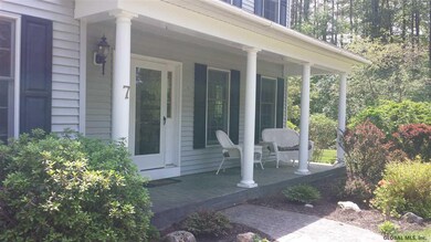 7 Carlyle Terrace, Saratoga Springs, NY 12866 - photo 5