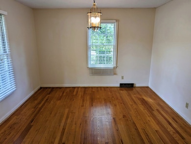 1359 Woodland Dr, Kingstree, SC 29556 - photo 6