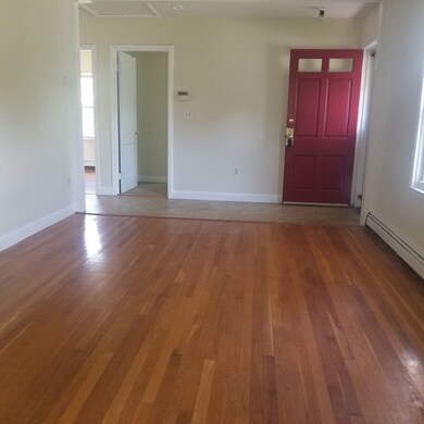 137 Quinapoxet Ln, Worcester, MA 01606 - photo 3