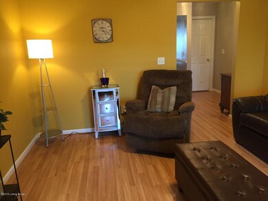 8432 Aspen Glen Way unit 8432, Louisville, KY 40228 - photo 2