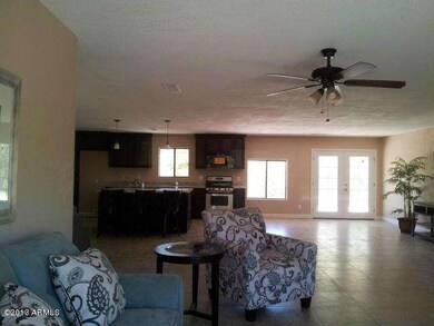 313 W Saddle Mountain Spacious Great Roo