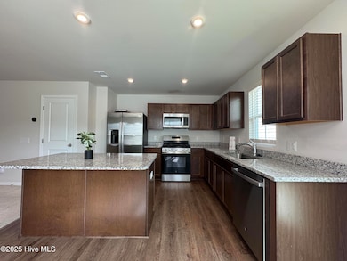 3170 Edgehill Dr, Navassa, NC 28451 - photo 7