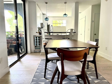 3553 Magellan Cir unit 3181, Miami, FL 33180 - photo 7