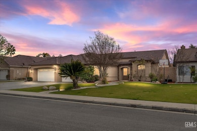 12411 Riverfront Park Dr, Bakersfield, CA 93311 - photo 2