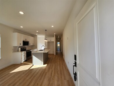7817 Beckley St unit A, Houston, TX 77088 - photo 3