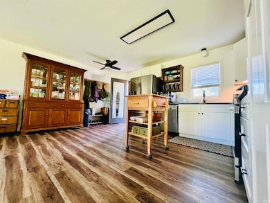 1520 E Vera Dr, Bloomington, IN 47401 - photo 4