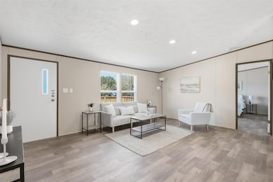 8908 Jeane's Ln, Alvarado, TX 76009 - photo 3