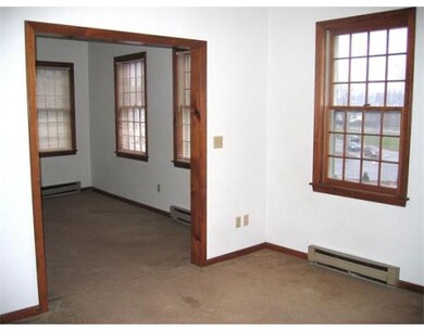 7 Exchange St, Barre, MA 01005 - photo 2