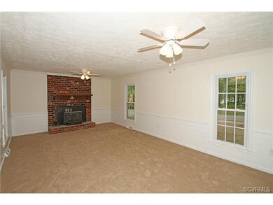 4736 Black Oak Rd, North Chesterfield, VA 23237 - photo 4