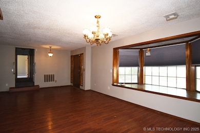 17079 S 125th St E, Webbers Falls, OK 74470 - photo 4