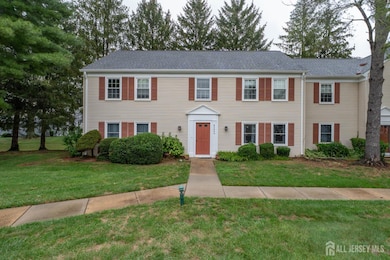 388 Orrington Ln unit A, Monroe Township, NJ 08831 - photo 2