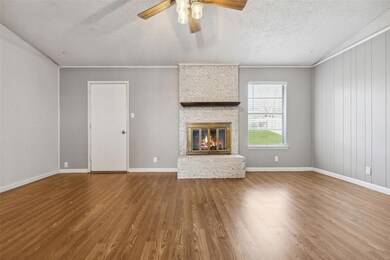 3508 Madrid Dr, Fort Worth, TX 76133 - photo 7