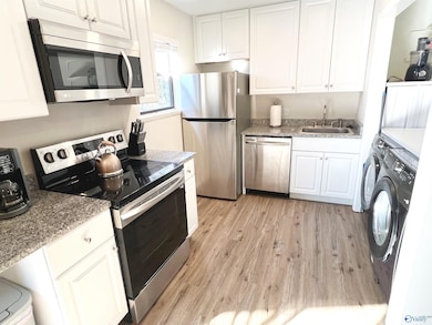 12332 Chicamauga Trail SE unit C, Huntsville, AL 35803 - photo 7