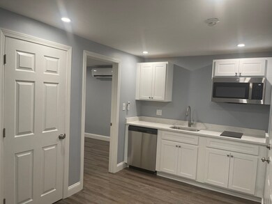 129 Pleasant St unit 5, Weymouth, MA 02190 - photo 2