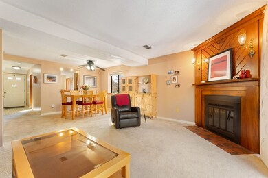 33 Apple Tree Hill Rd, Hopkinton, MA 01748 - photo 5