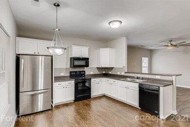 2461 Marthas Ridge Dr, Statesville, NC 28625 - photo 3