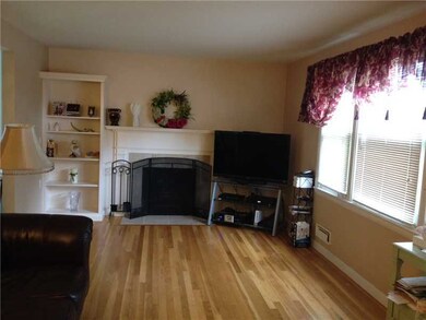 11 Circle Dr, Riverside, RI 02915 - photo 7