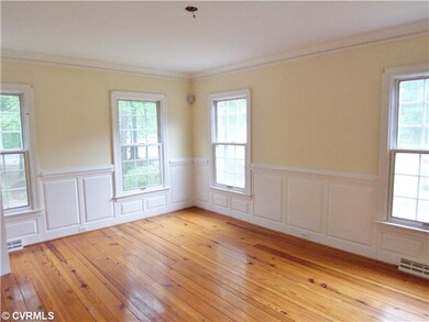 Dining Room - Raised panel wainscoting, big bright