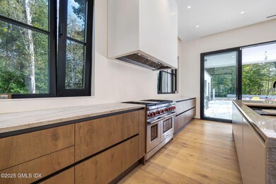 41 Mohawk Ln, Greenwich, CT 06831 - photo 4