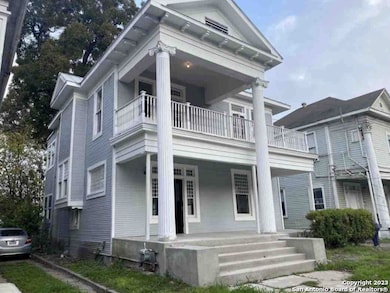 639 W Elmira St, San Antonio, TX 78212 - photo 2