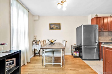The Linda unit 2J, Bayside, NY 11361 - photo 6