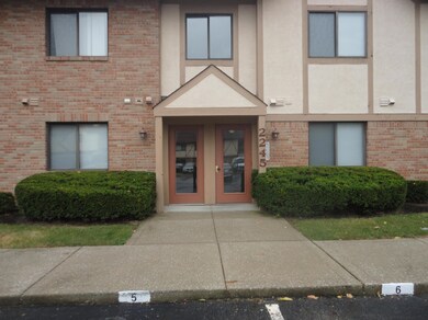 2245 Hedgerow Unit C