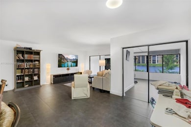 6545 Racquet Club Dr unit 115, Lauderhill, FL 33319 - photo 5