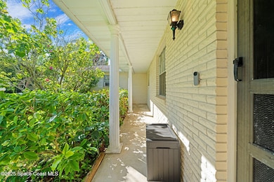 611 Dundee Cir, Melbourne, FL 32904 - photo 5