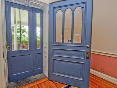 707 Thomas St, Stroudsburg, PA 18360 - photo 2