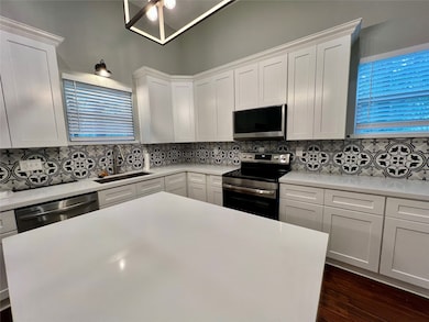 282 11th St, Somerville, TX 77879 - photo 3