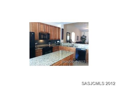Kitchen w/ Granite Island