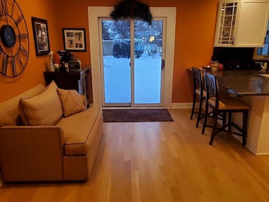 Kitchen Eating-Sitting Area