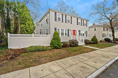 32 Paragon Rd, West Roxbury, MA 02132 - photo 3