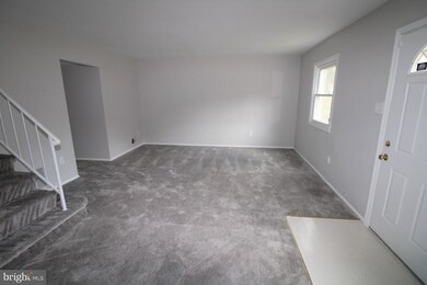 12144 Dove Cir, Laurel, MD 20708 - photo 6