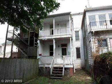 42 N Locust St, Hagerstown, MD 21740 - photo 2