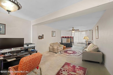 Fort Place Cooperative unit B4B, Staten Island, NY 10301 - photo 7