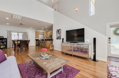 4410 Koehler St unit A, Houston, TX 77007 - photo 3