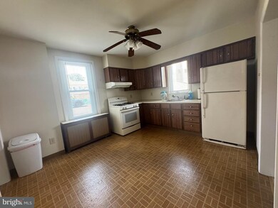 923 E Pleasant Ave unit 1ST FLOOR, Glenside, PA 19038 - photo 5