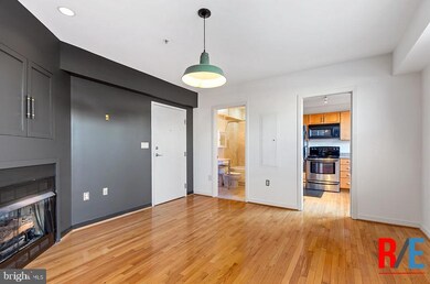 815 King St unit 4E, Alexandria, VA 22314 - photo 6