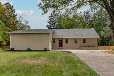 18394 Gardenia Dr, South Bend, IN 46637 - photo 4