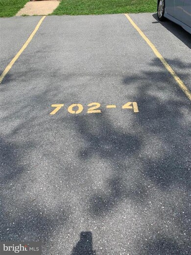 702 Laurel Ave unit 4, Laurel, MD 20707 - photo 2