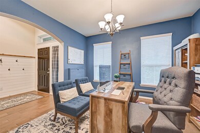 1482 Foshee Ct, Alvin, TX 77511 - photo 4