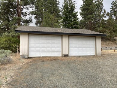 205 Nugget St, Canyon City, OR 97820 - photo 5