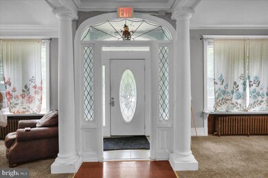 1516 Mineral Spring Rd, Reading, PA 19602 - photo 4